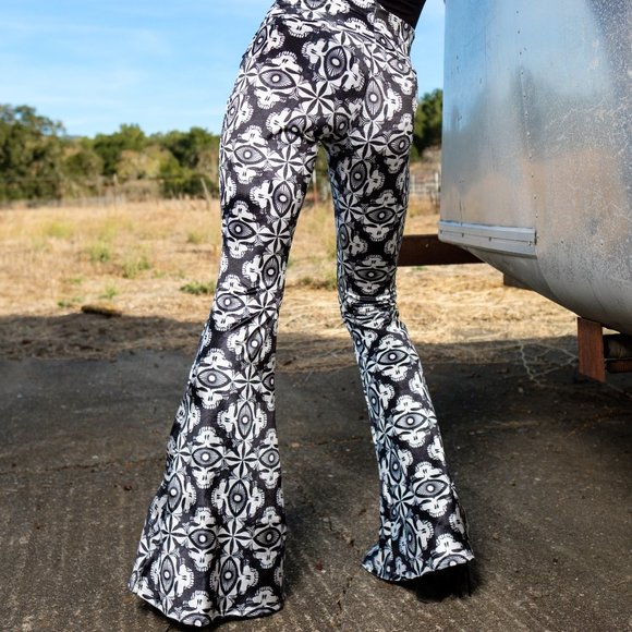 Grateful Dead Bell Bottoms - Stealie Print - Picture 6 of 11